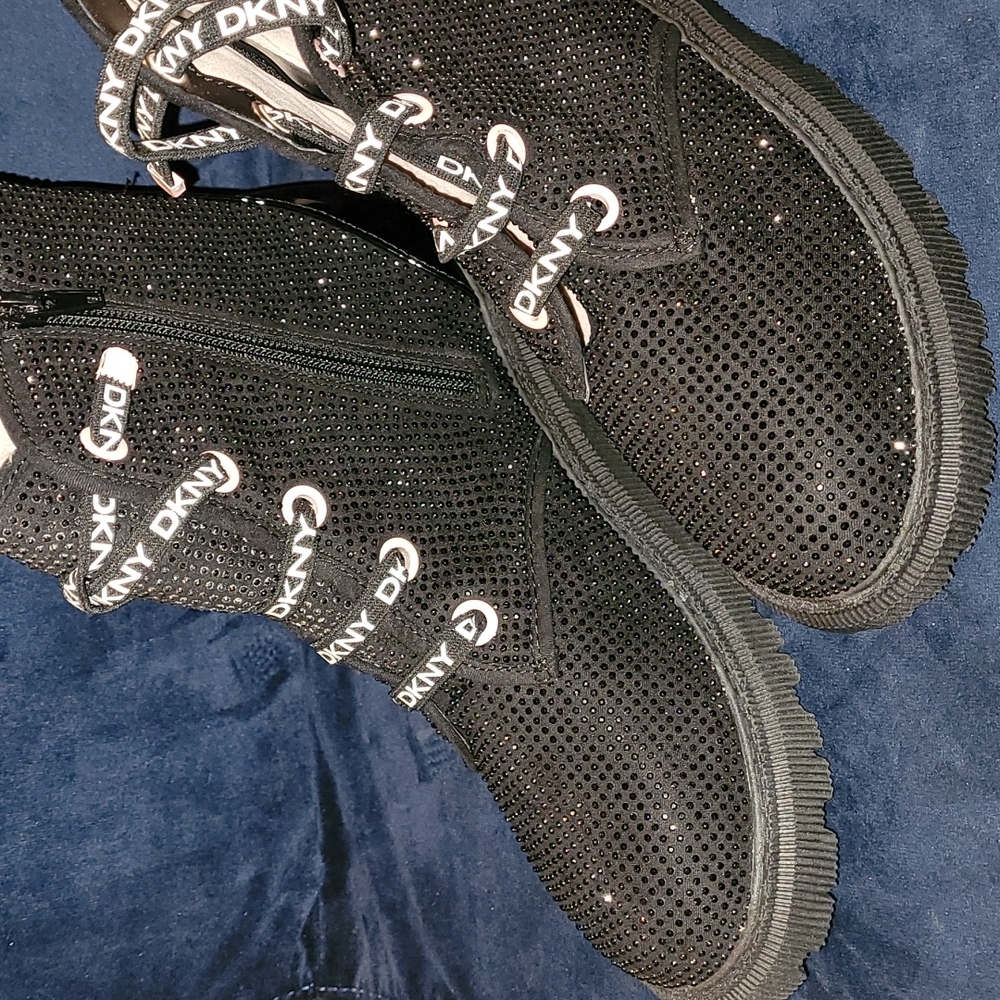 New DKNY Ava Stone Moto boots size 6 youth equals size 8 women's. - Picture 2 of 7